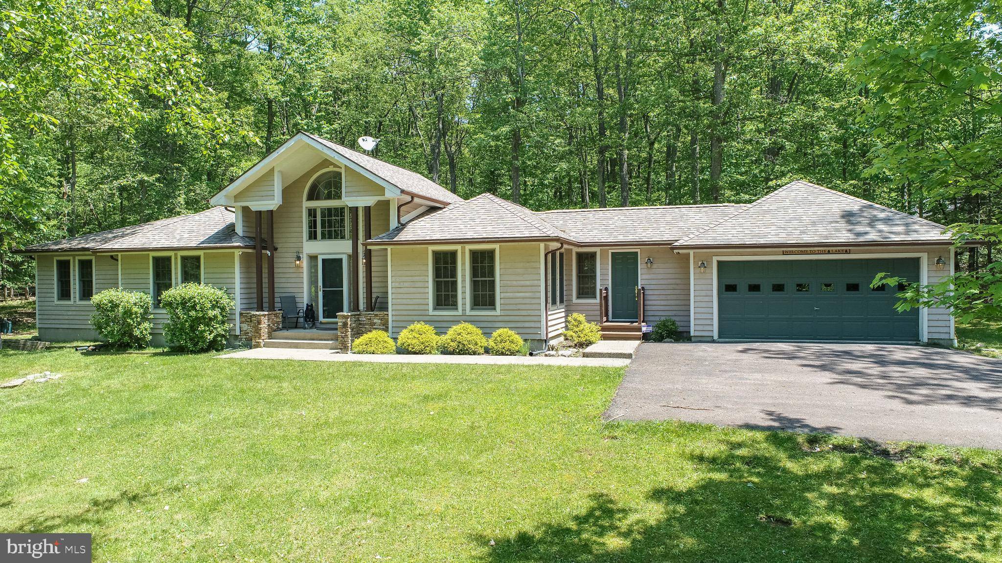 Oakland, MD 21550,793 MOUNTAINVIEW DR