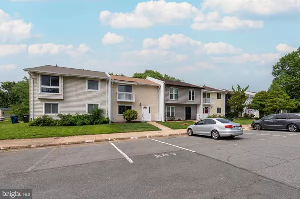 32 CAROLINA CT, Sterling, VA 20164