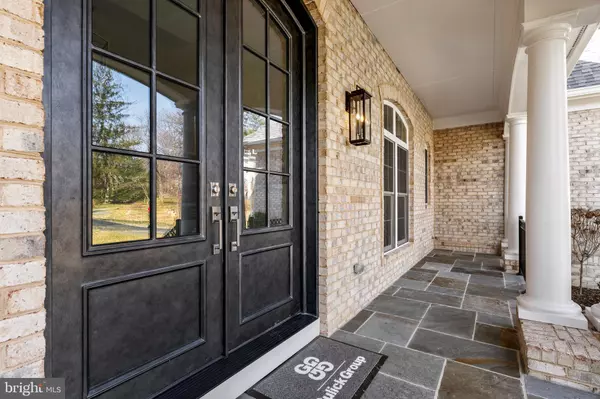 Vienna, VA 22180,8619 REDWOOD