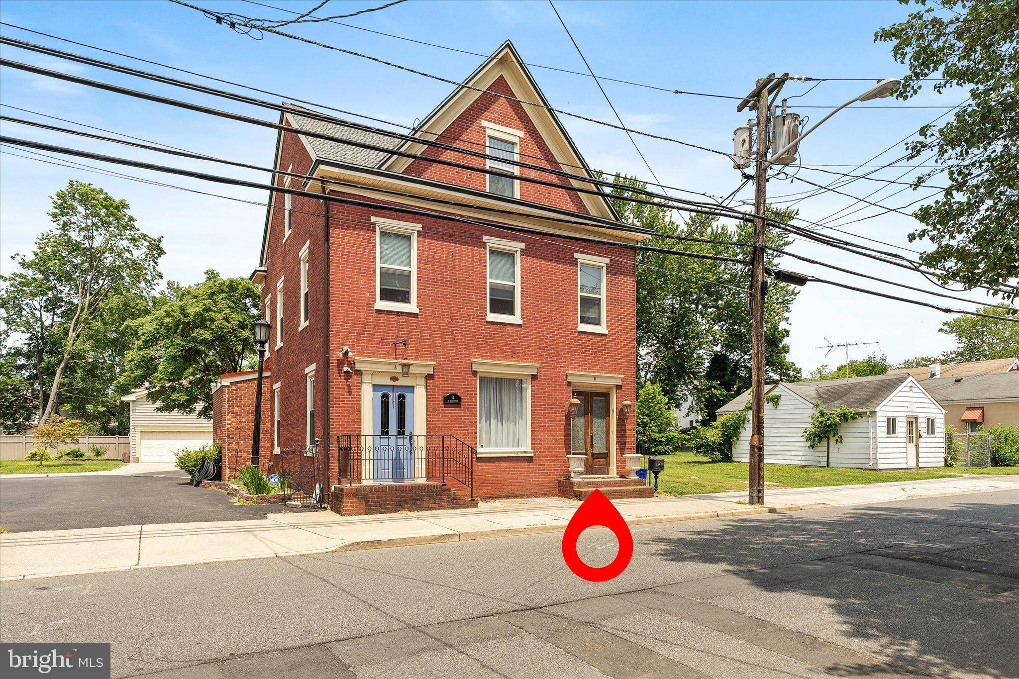 11 E BURLINGTON ST #B, Bordentown, NJ 08505