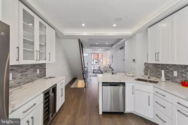 Philadelphia, PA 19146,2228 KIMBALL ST