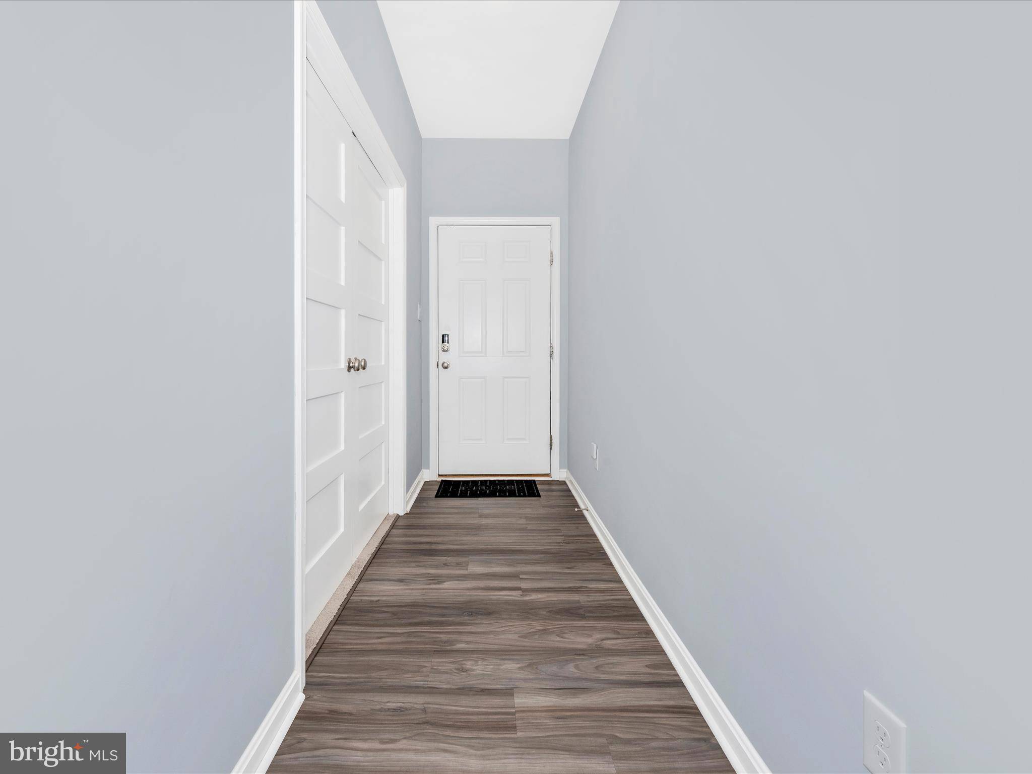 Hanover, PA 17331,104 KNOBBY HOOK