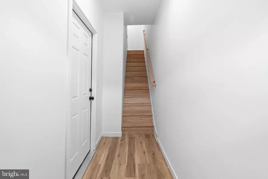 2219 W OXFORD ST, Philadelphia, PA 19121