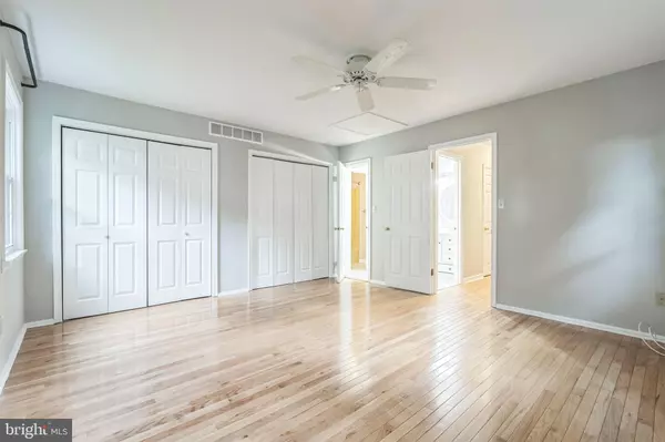 Severna Park, MD 21146,669 DILL RD
