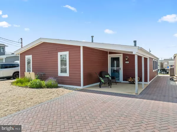 Manahawkin, NJ 08050,68 GREGG DR