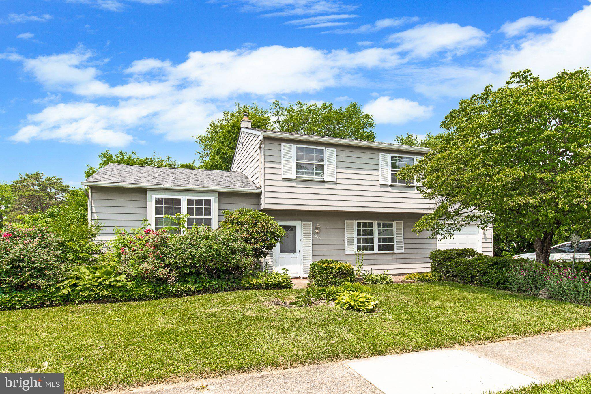 5838 CLARKSON DR, East Petersburg, PA 17520
