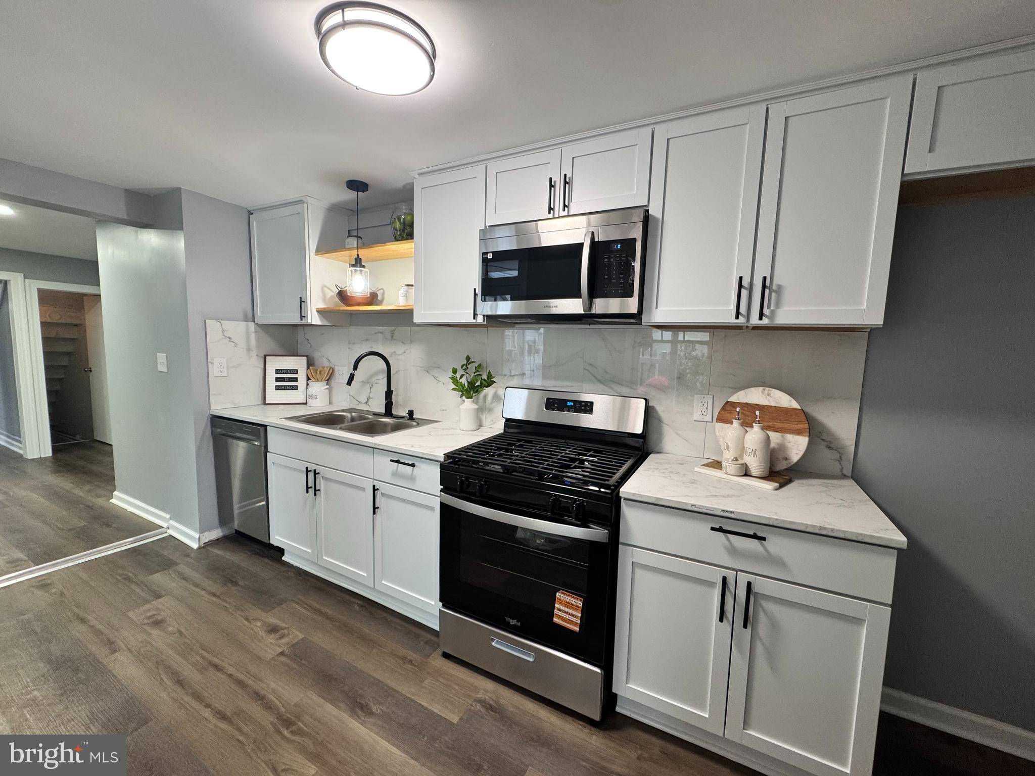 York, PA 17401,15 W SOUTH ST
