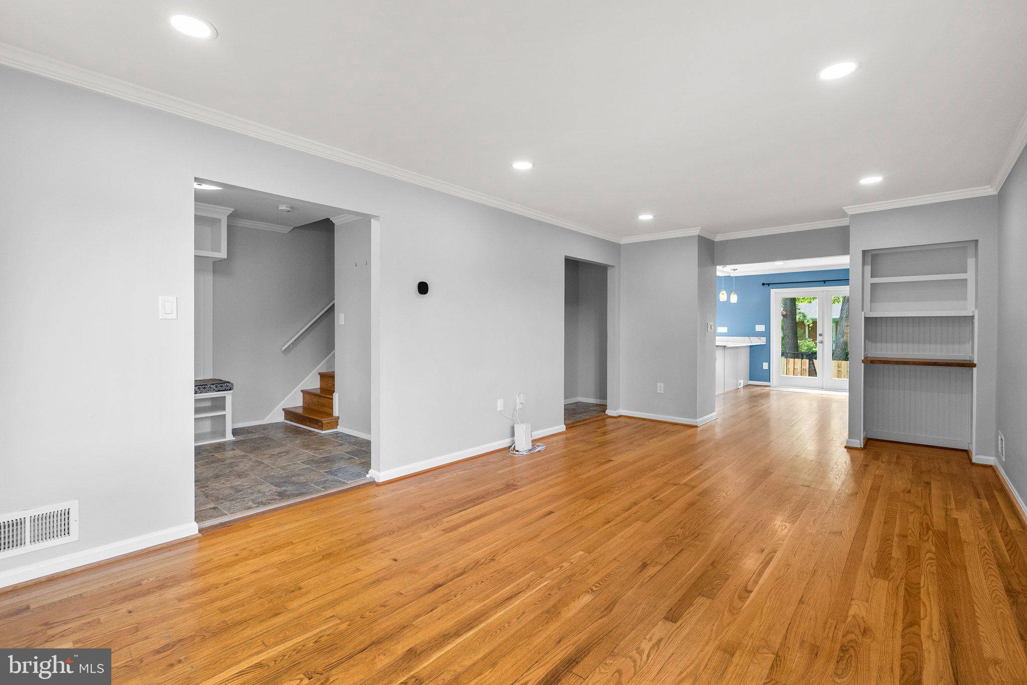 Falls Church, VA 22041,3331 SPRING LN