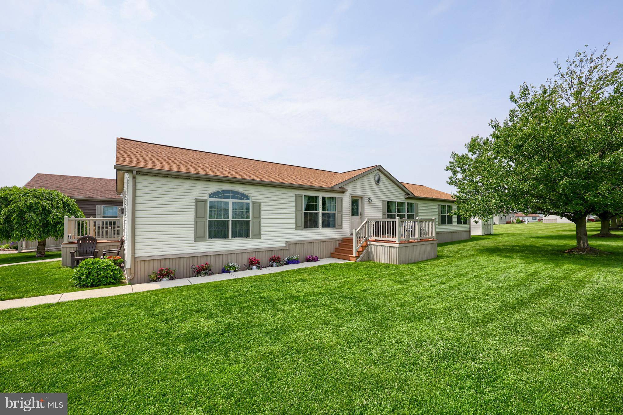 New Holland, PA 17557,22 SARAH AVE