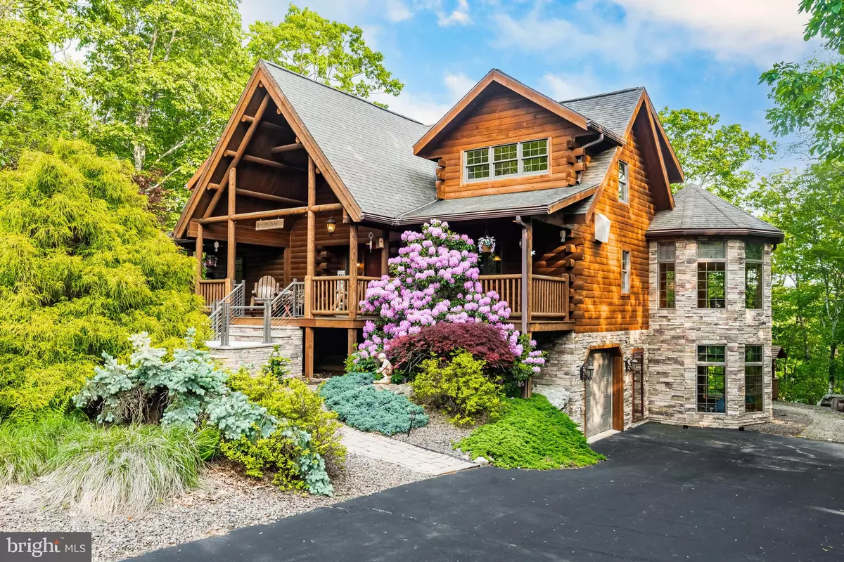 Hazleton, PA 18202,120 DAKOTA DRIVE