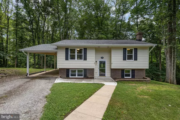 6217 OAK GROVE DR, Fredericksburg, VA 22407