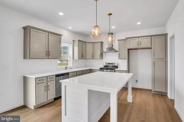 Harrisburg, PA 17112,102 MARGOT COURT