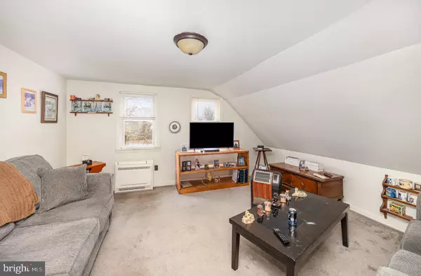 Duncannon, PA 17020,15-17 LOCUST ST