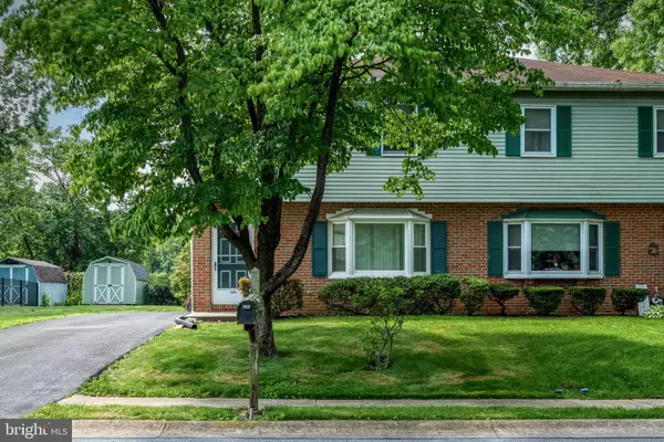 Columbia, PA 17512,1242 STAMAN LN