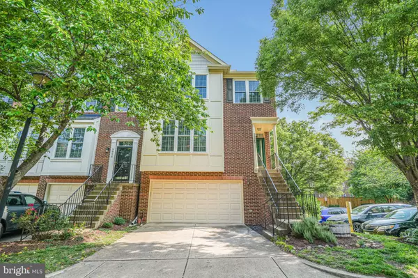 3926 CHARLES AVE, Alexandria, VA 22305