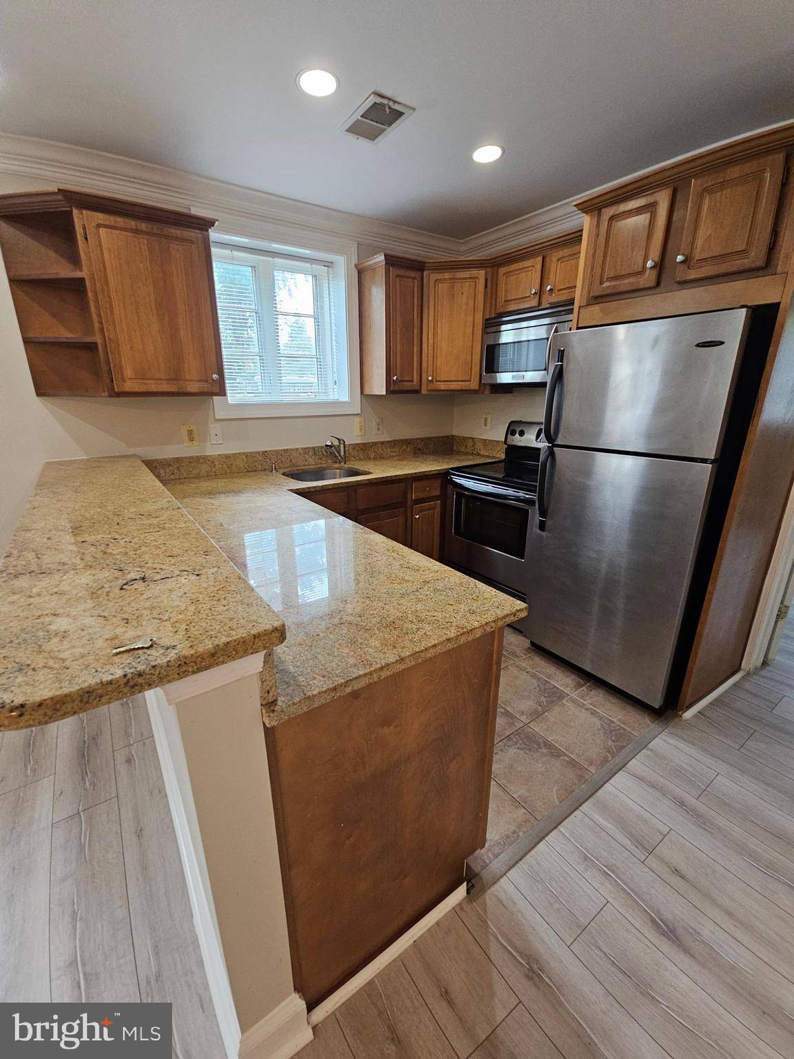 Alexandria, VA 22314,1219 ORONOCE ST #102