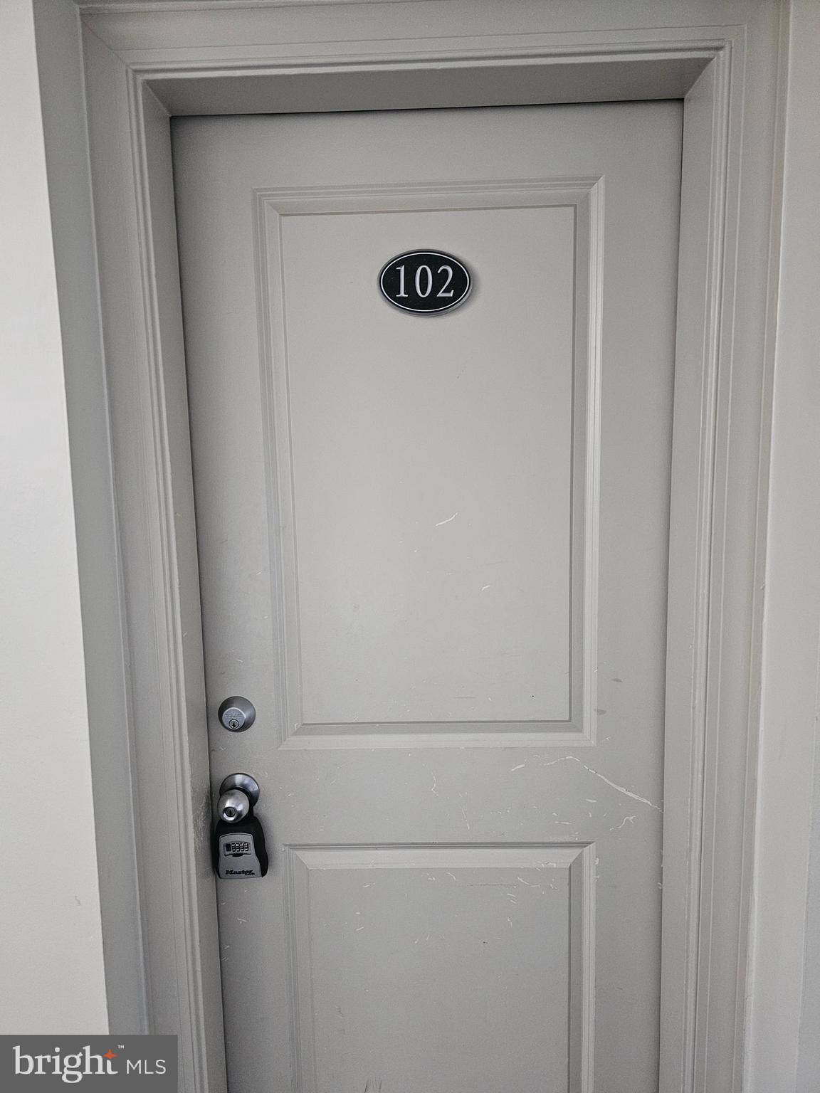 Alexandria, VA 22314,1219 ORONOCE ST #102