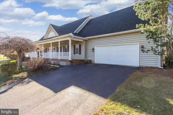 Inwood, WV 25428,14 DAUFUSKIE LN