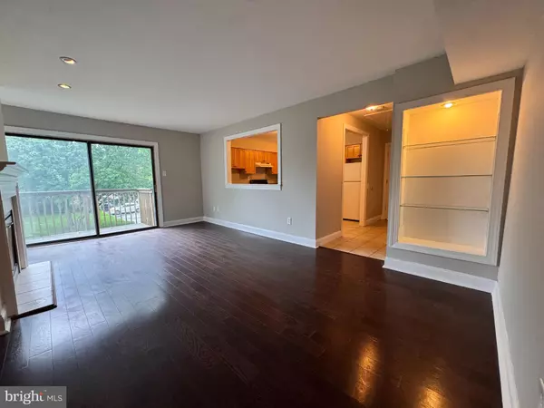 423 LAWRENCEVILLE RD #102, Lawrenceville, NJ 08648