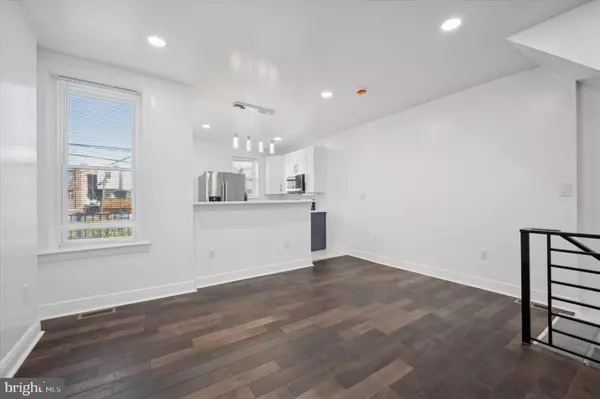 Philadelphia, PA 19138,6733 N WOODSTOCK ST
