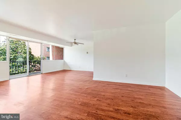 Alexandria, VA 22312,5801 QUANTRELL AVE #203