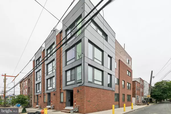 1020 S 8TH ST, Philadelphia, PA 19147