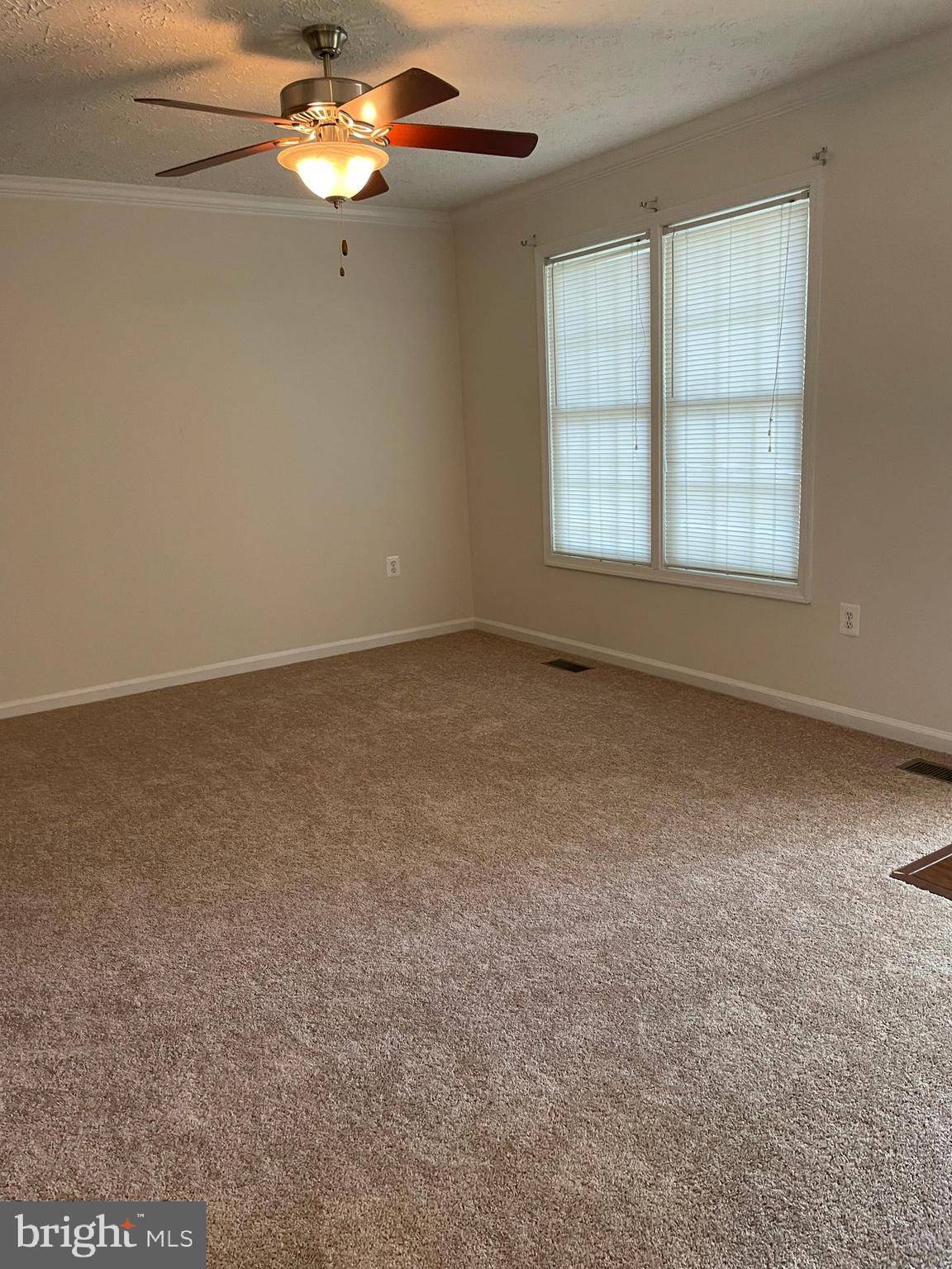 Waldorf, MD 20601,11704 LANCELOT DR