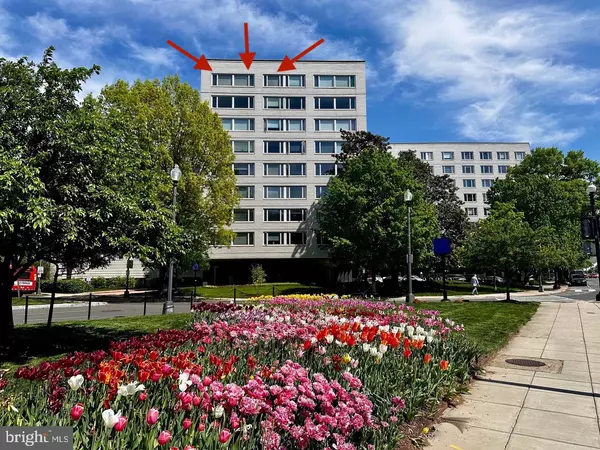 2475 VIRGINIA AVE NW #930, Washington, DC 20037