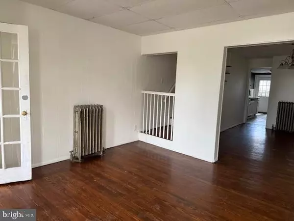 Gloucester City, NJ 08030,120 S KING ST