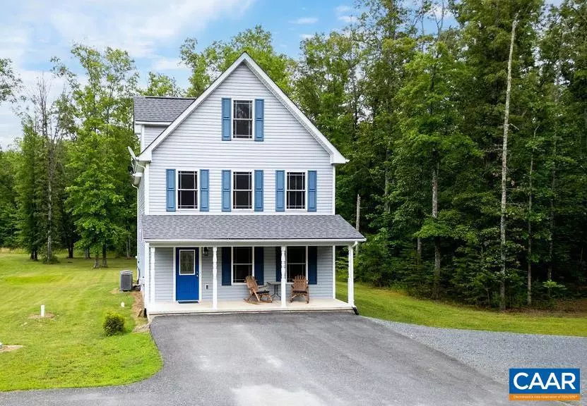 968 JENNYS CREEK RD, Roseland, VA 22967