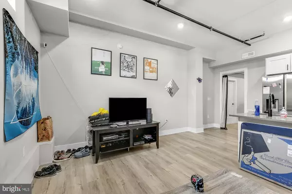 Philadelphia, PA 19104,3965 LANCASTER AVE #104