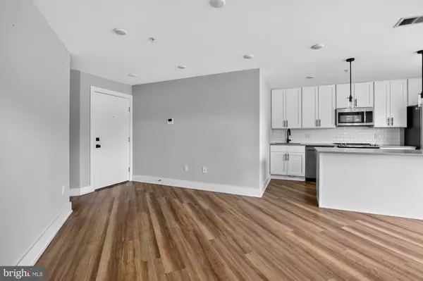 Philadelphia, PA 19104,3965 LANCASTER AVE #201