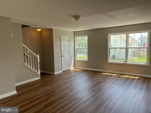 Martinsburg, WV 25405,868 AZTEC DR