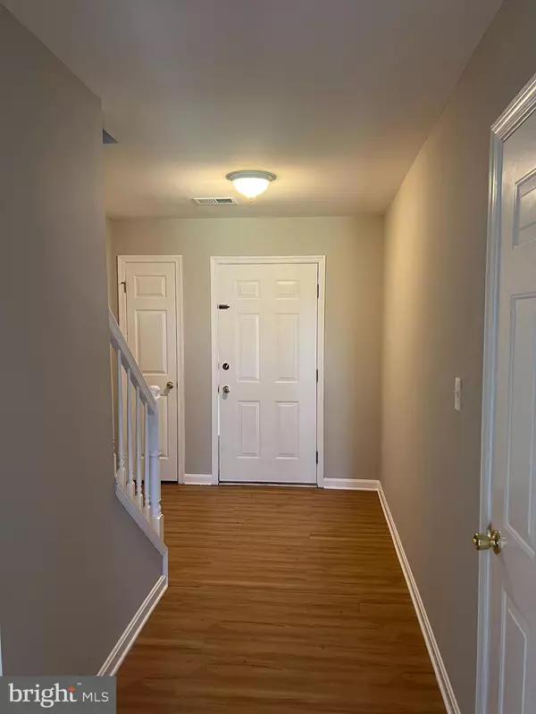 Martinsburg, WV 25405,868 AZTEC DR