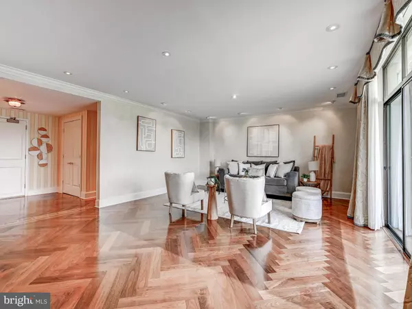 Pikesville, MD 21208,1 SLADE #801