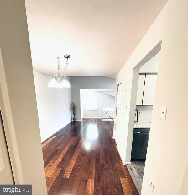 Manassas, VA 20109,10407 PARADISE