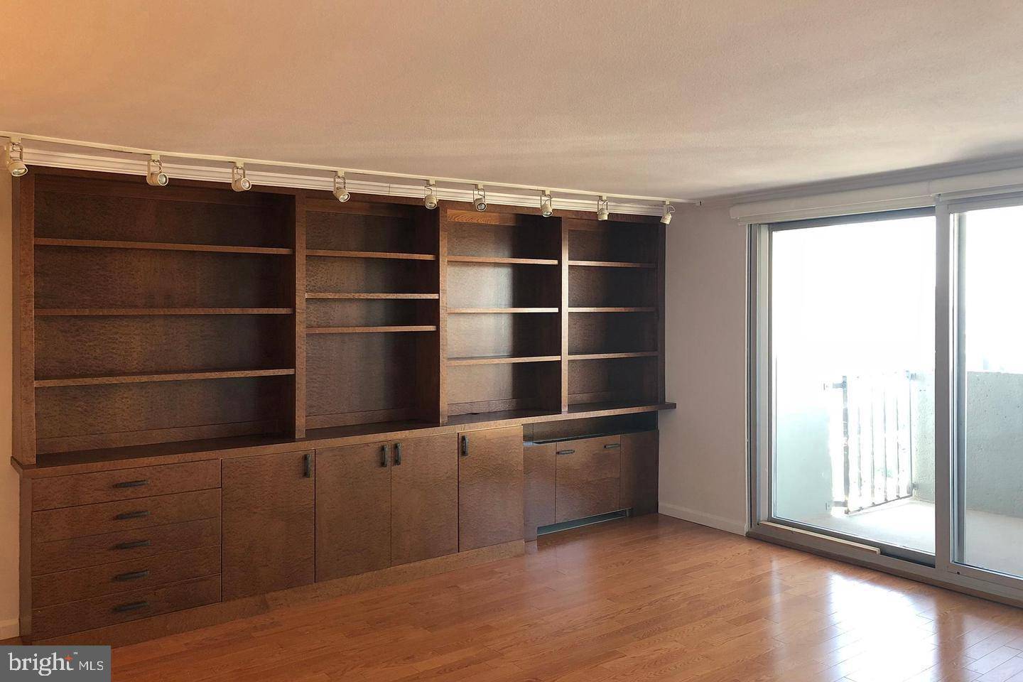 Philadelphia, PA 19103,224 W RITTENHOUSE SQ #3014