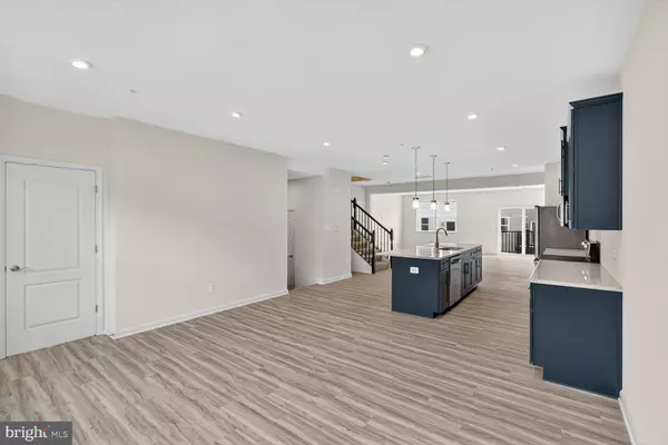 Laurel, MD 20723,10007B AMERICAN PHAROAH LN