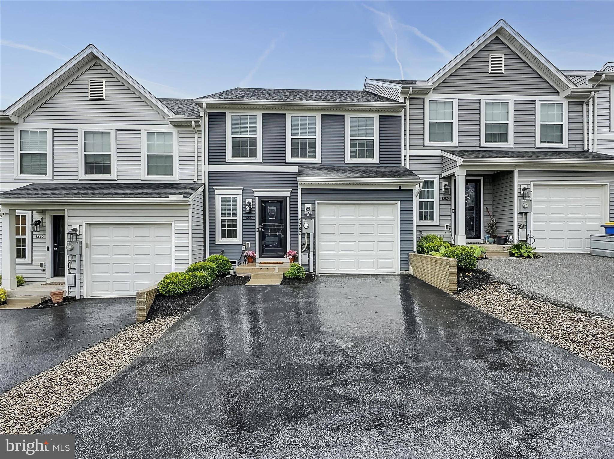 Stewartstown, PA 17363,4287 FORBES DR