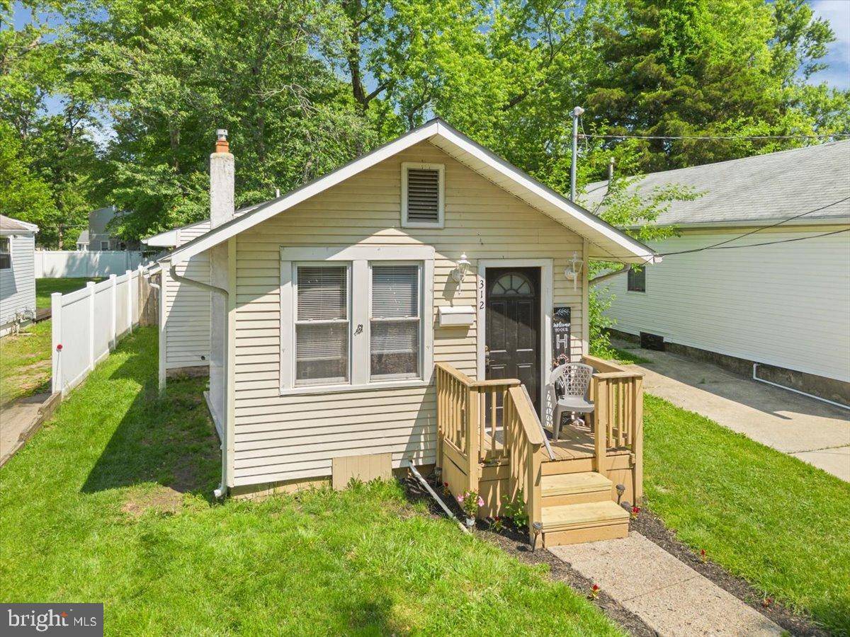 312 W EVERGREEN AVE, Somerdale, NJ 08083