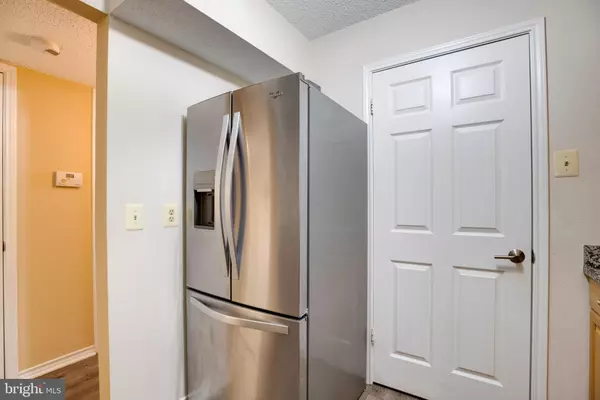 Mclean, VA 22102,1543 LINCOLN WAY #301B