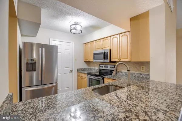 1543 LINCOLN WAY #301B, Mclean, VA 22102