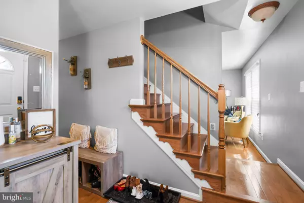 Landover, MD 20785,206 ROYAL OAK CIR