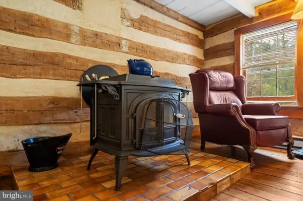 Hillsboro, VA 20132,13829 MOUNTAIN RD