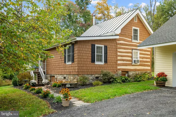 13829 MOUNTAIN RD, Hillsboro, VA 20132