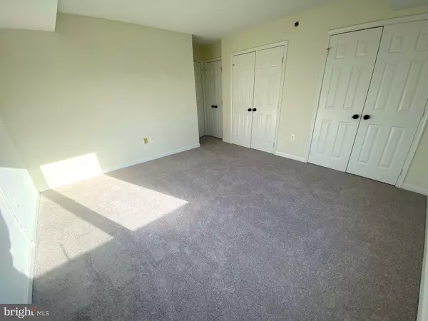 Alexandria, VA 22314,505 E BRADDOCK RD #502
