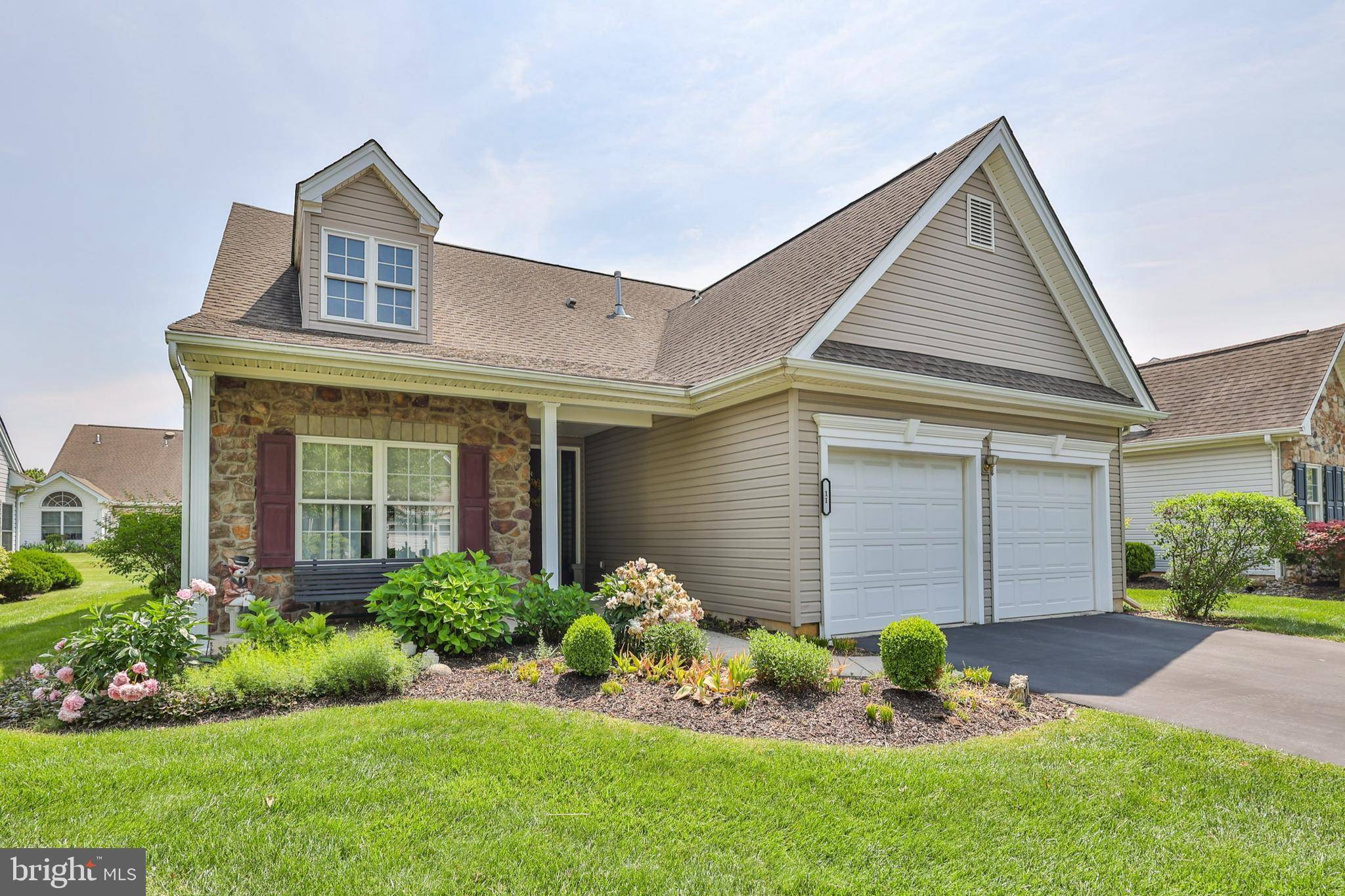 Easton, PA 18045,11 INVERNESS LN