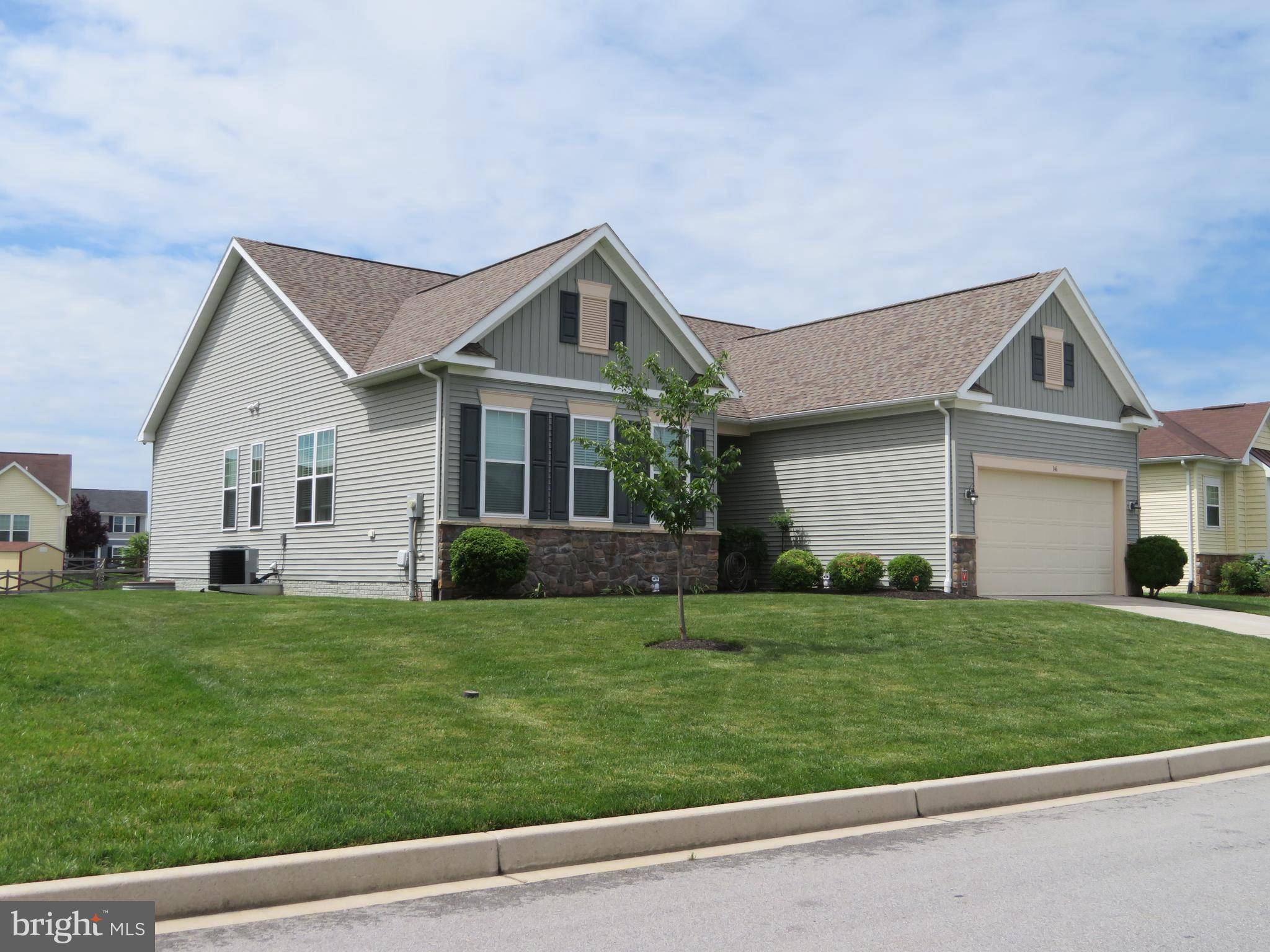 Martinsburg, WV 25405,146 SERPENTINE WAY