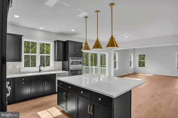 Harrisburg, PA 17112,4488 CONTINENTAL DRIVE