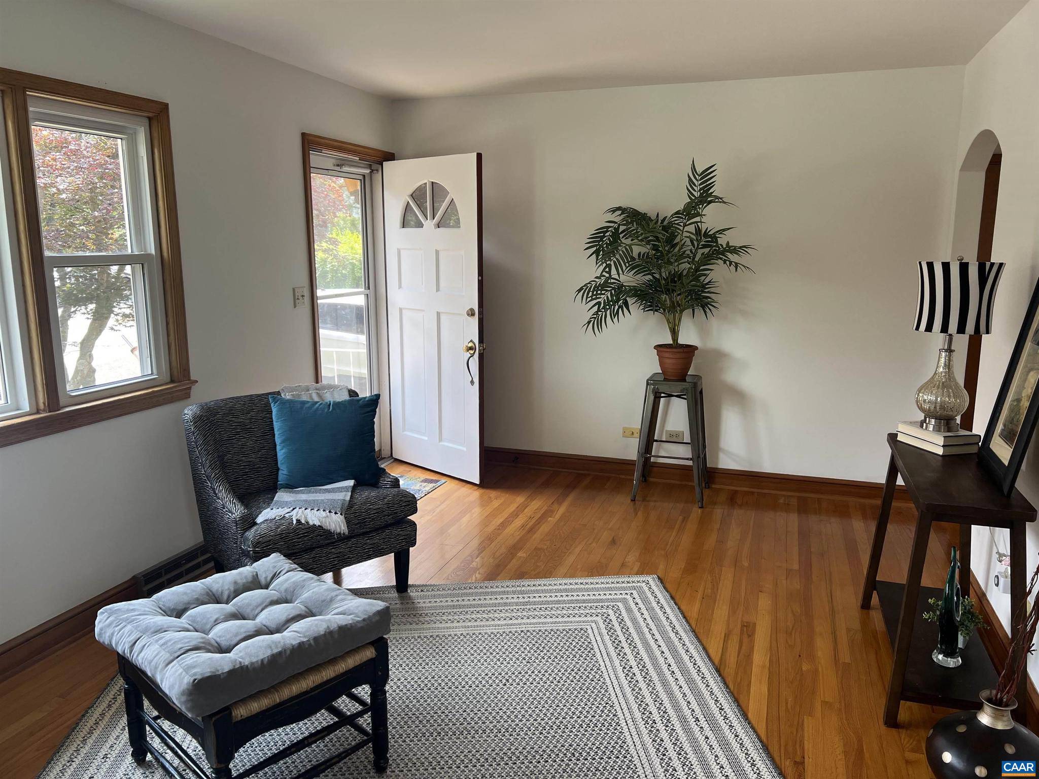Charlottesville, VA 22902,819 ELLIOTT AVE